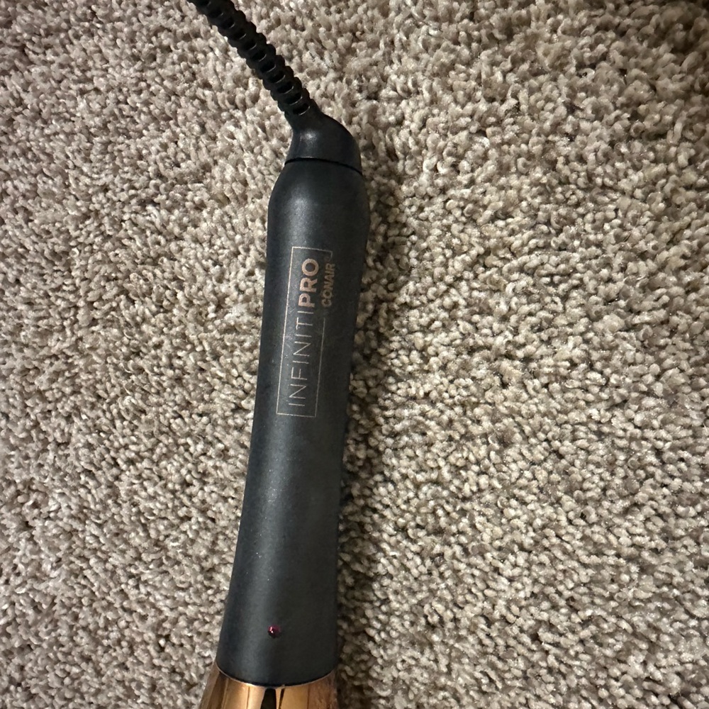 INFINITIPRO by Conair Black and Gold Hair Curler